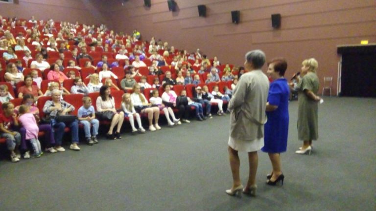 поддержка-малоимущих-семей-минск-альтера-портфель-первоклассника-2020-акция